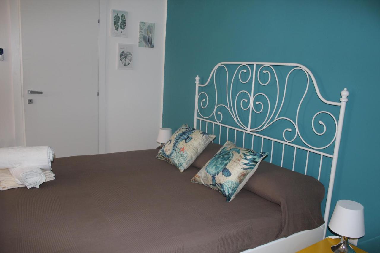 Casa Vacanze Gloria 卡斯泰拉马莱 外观 照片
