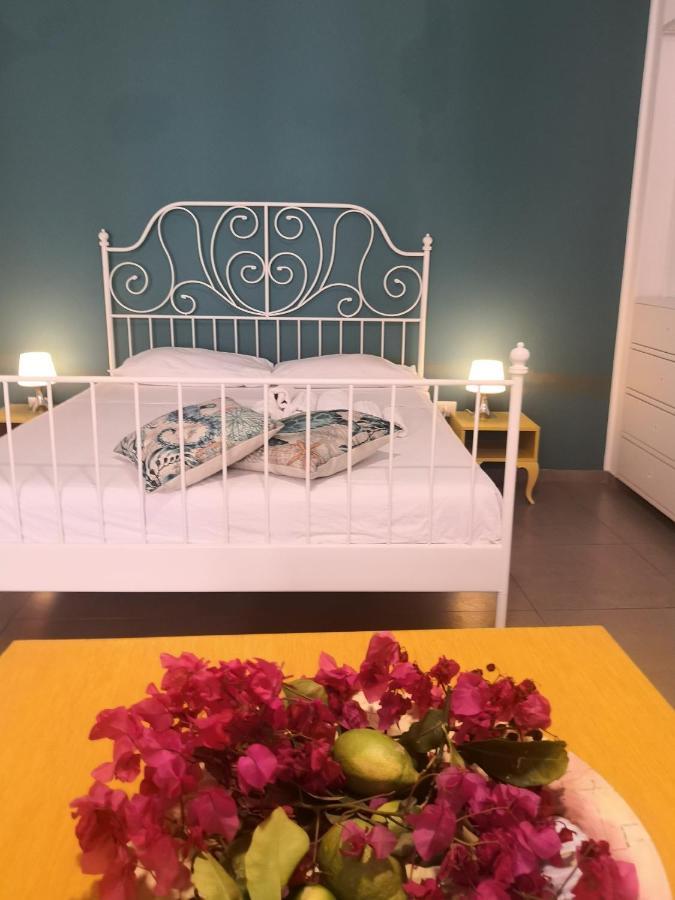 Casa Vacanze Gloria 卡斯泰拉马莱 客房 照片